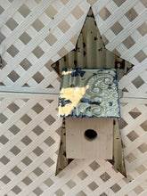 Load image into Gallery viewer, Hanging birdhouse on tin star
